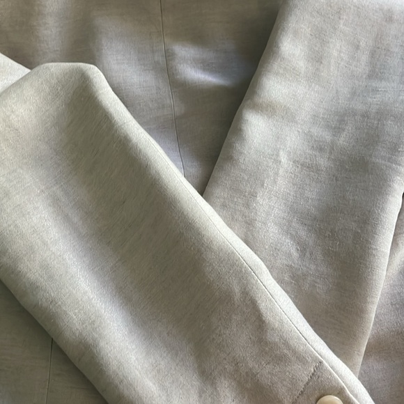 The Limited Off White with Gray Metallic Thread Blazer Size 8. Lined Ex Cond - Picture 8 of 9